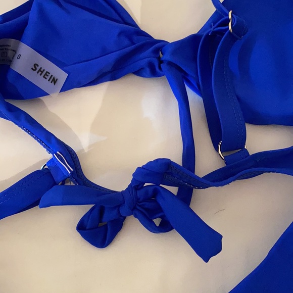 Twisted Bikini - Picture 4 of 4